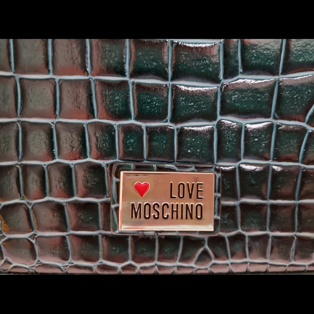 love Moschino handbag almost brand new - Picture 6 of 15